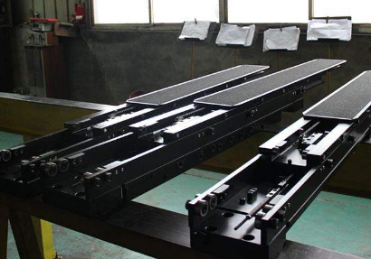 堆垛機(jī)伸縮貨叉